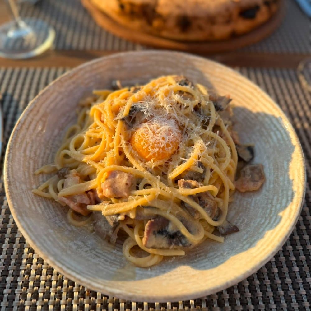 Dağ Mantarlı Spagetti Carbonara