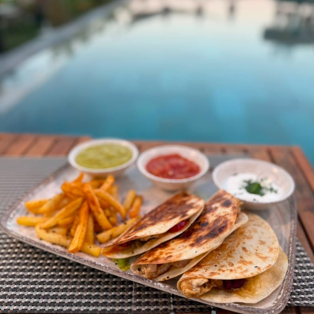 Tavuk Quesadilla